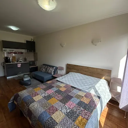 Apartmán Cozy With Kitchen In *